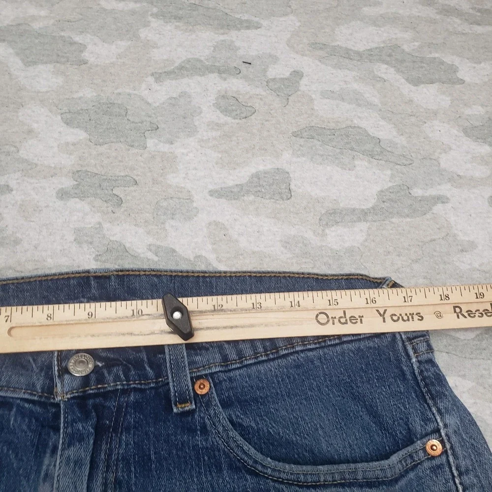Levis 505 Jeans Mens 38x32 Blue Straight Leg‎ Pockets Denim Medium Wash